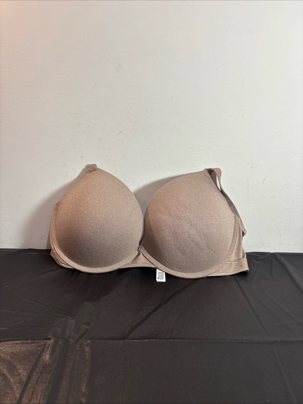 Pink Victoria Secret Push-Up Underwire Bra in Taupe — Smooth, 1428